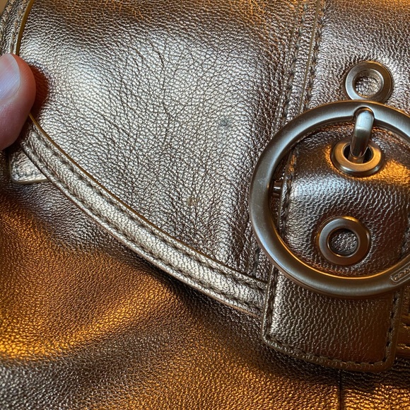 VGUC Coach gold/bronze clutch purse - Picture 7 of 8